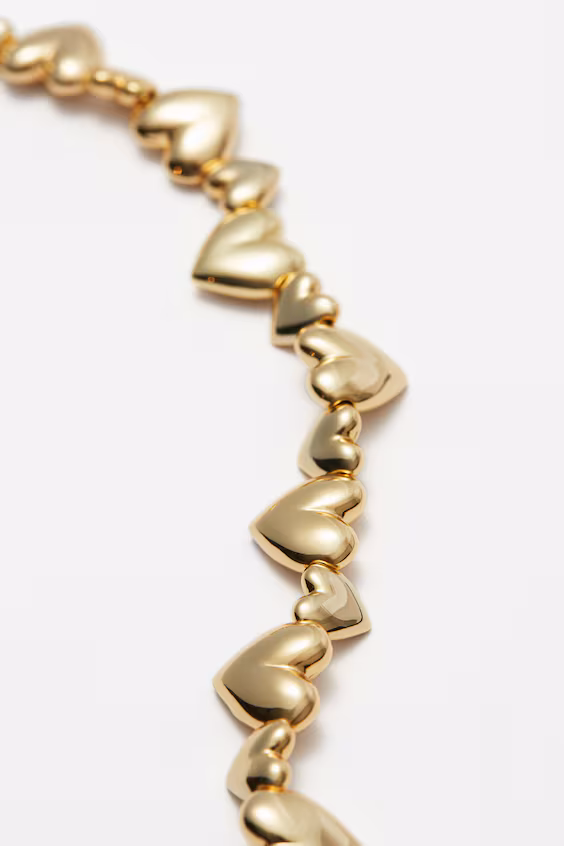 Ожерелье короткое с сердечками