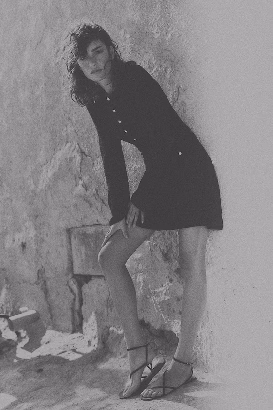 Платье из прозрачной вязки