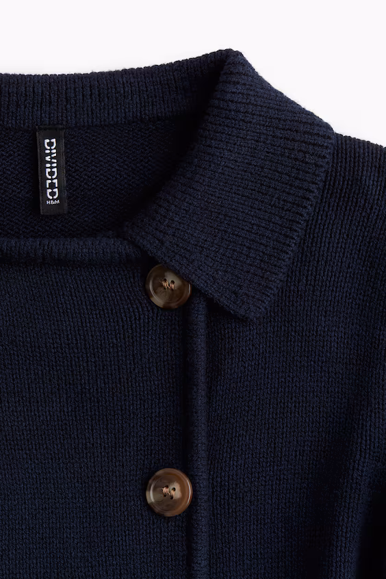 Пальто из тонкой вязаной ткани