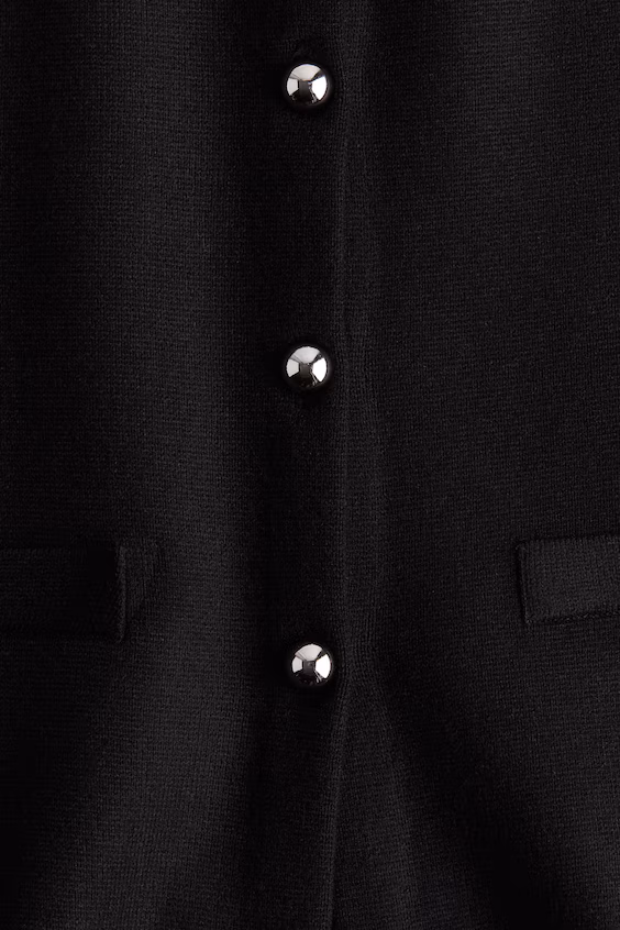 Топ без рукавов с пуговицами спереди