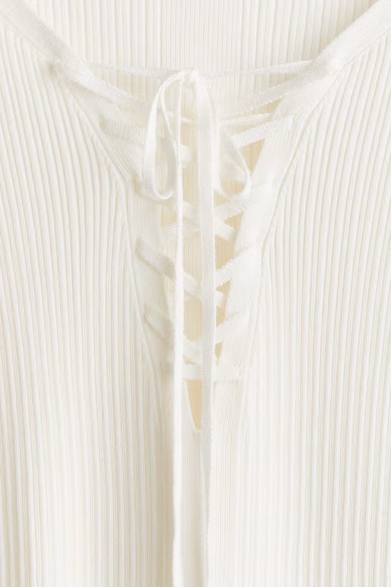 Свитер из ребристого трикотажа с завязками