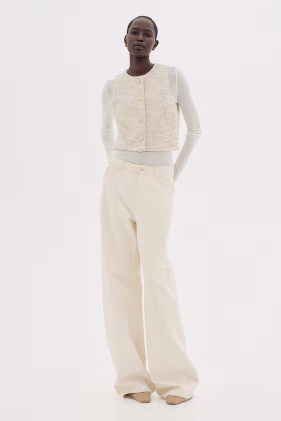 Жилет из букле