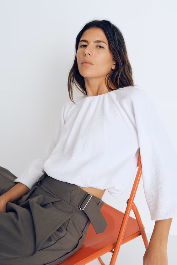 Свитер с балонными рукавами