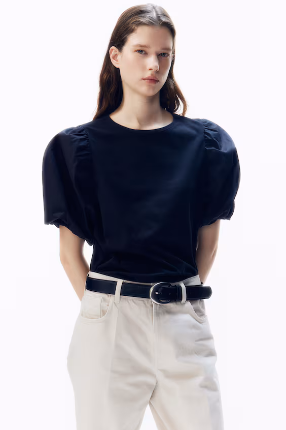 Свитер с рукавами дутик