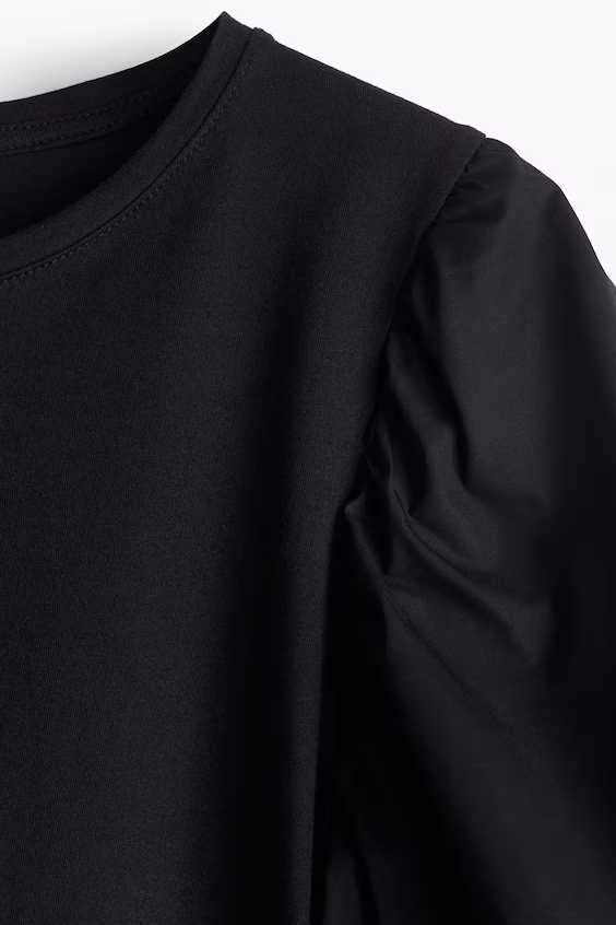 Свитер с рукавами дутик