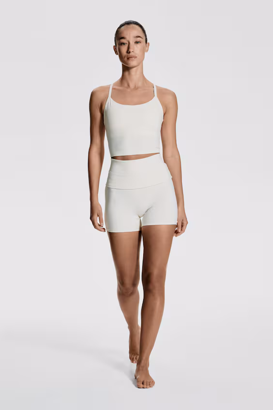 Спортивный бюстгальтер средней поддержки с технологией softmove™