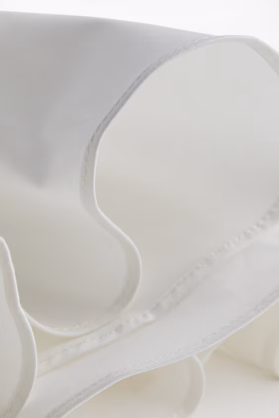 Платье с расклешенной юбкой