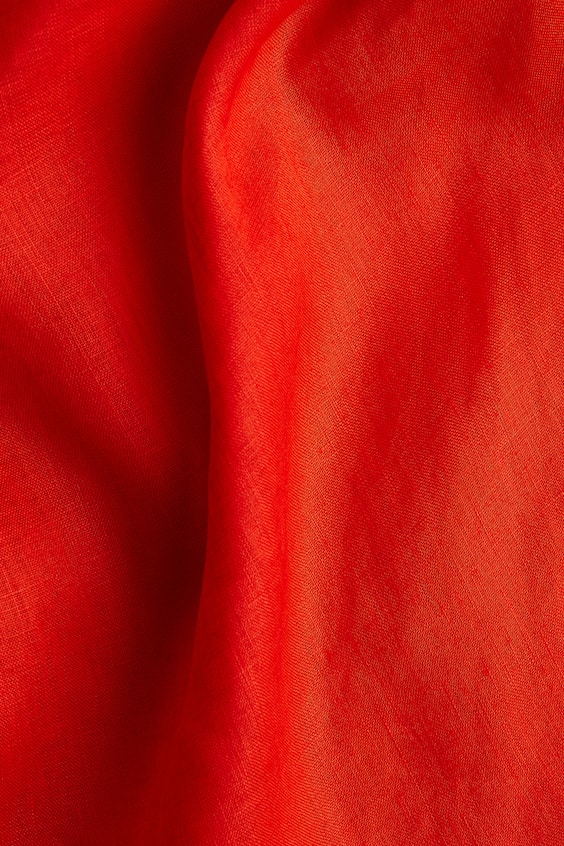 Платье на одно плечо из льна