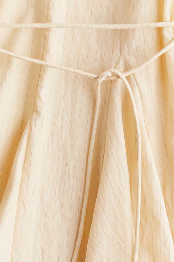 Платье с круглым подолом