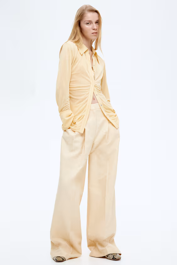 Широкие классические брюки