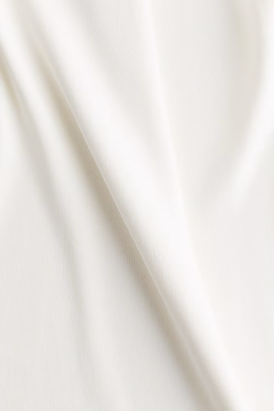 Длинный топ без рукавов