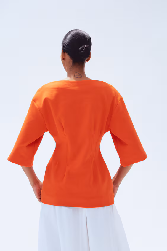 Свитер с завышенной талией