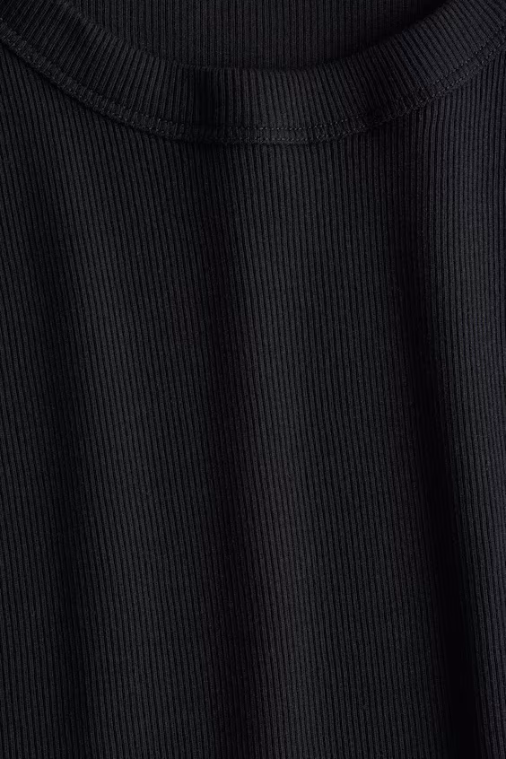 Топ без рукавов в рубчик