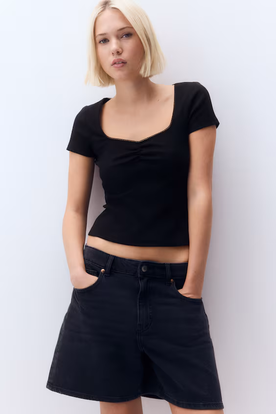 Футболка с кружевным краем