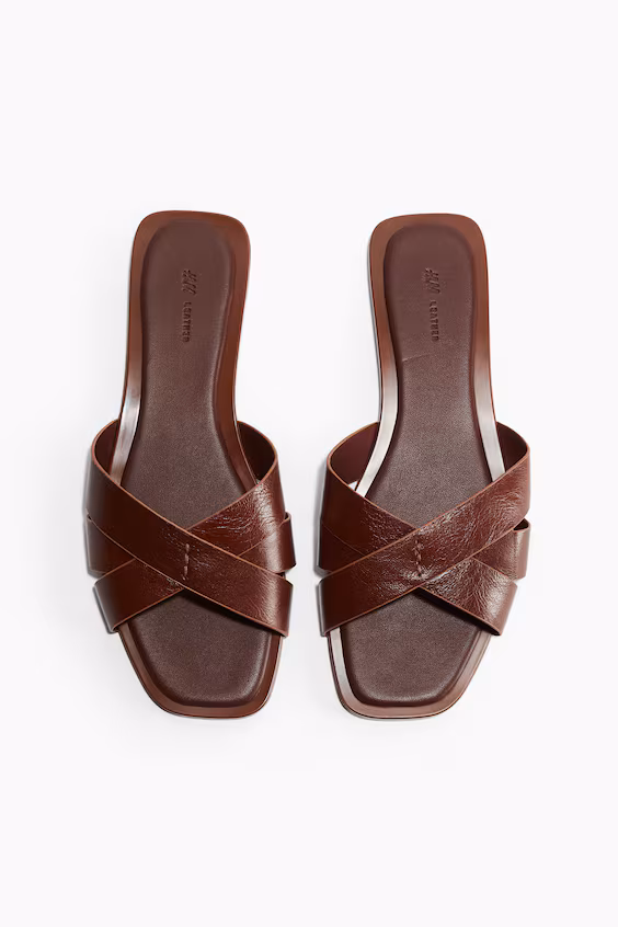 Sandálias из кожи