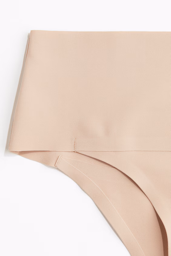 Трусы-тэнга средней формы