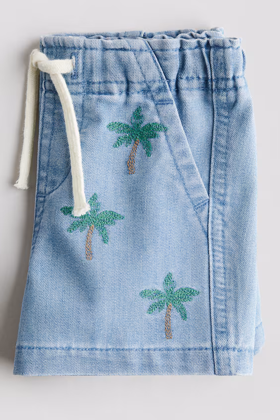 Шорты из джинсы с вышивкой