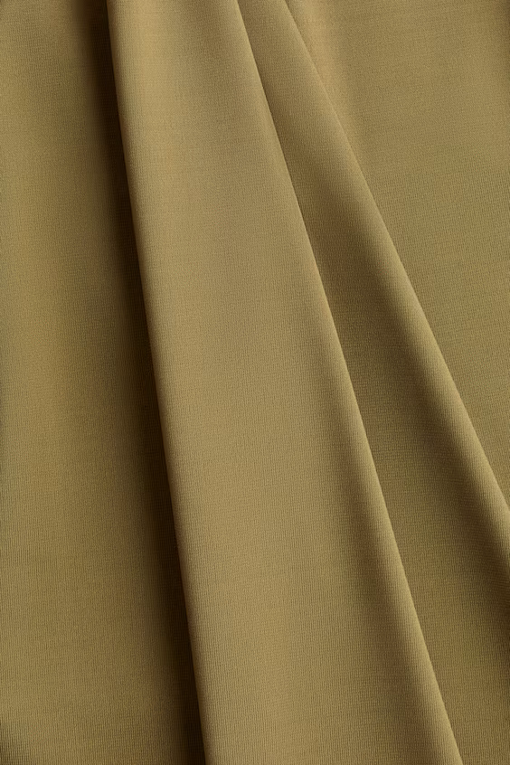 Топ с открытым плечом