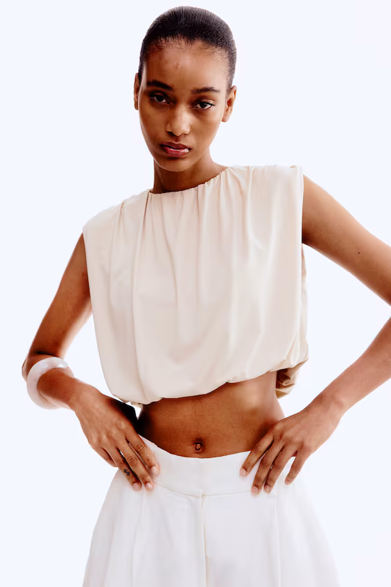 Топ короткий со складками