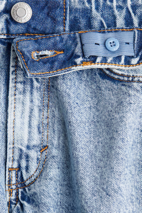 Джинсовые шорты свободного кроя