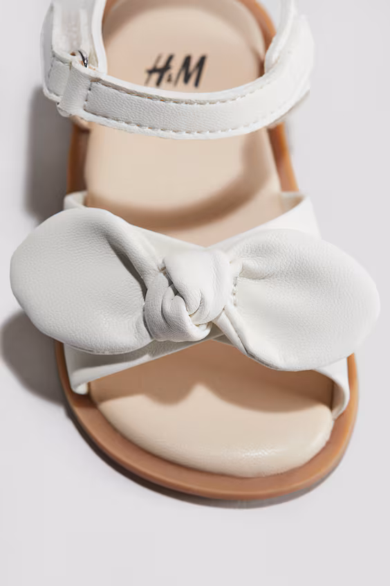 Сандалии с аппликацией h&m