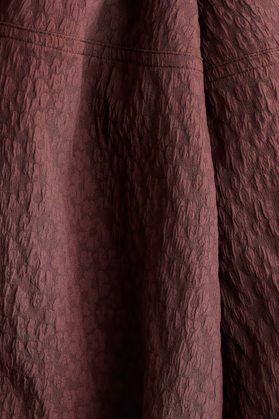 Платье из жаккардовой ткани