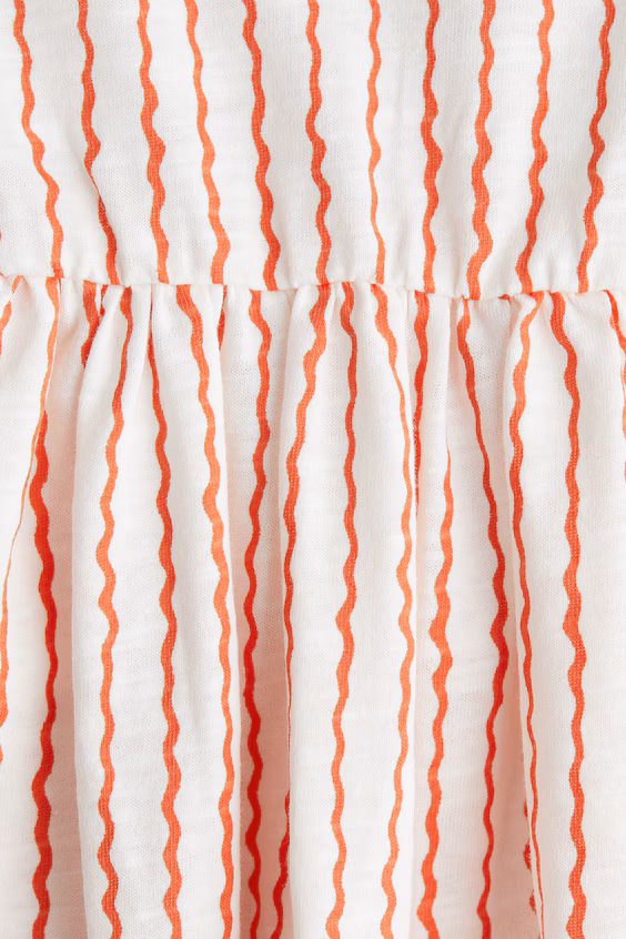 Платье из хлопка с оборками на рукавах