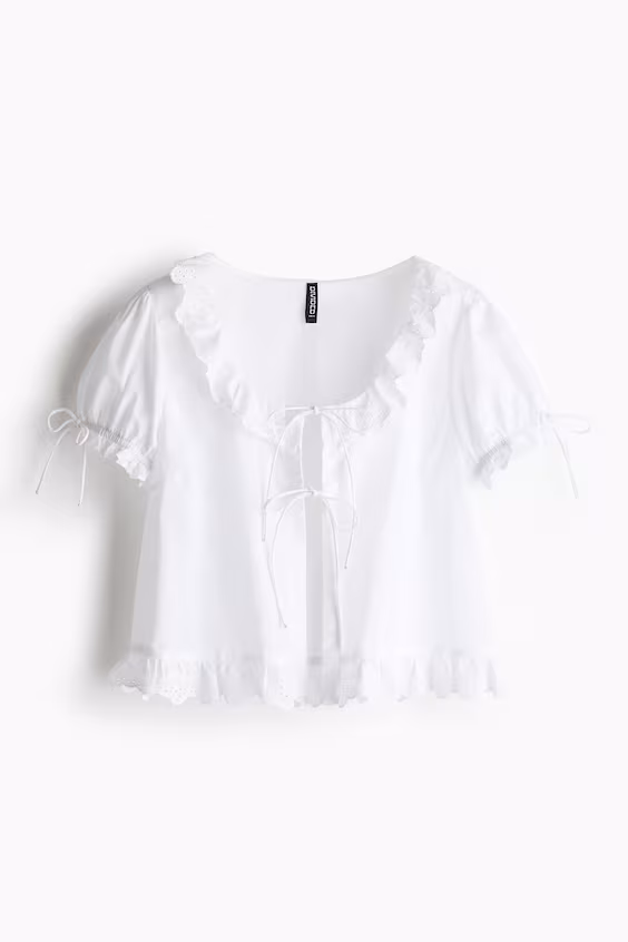 Блуза из мягкого хлопка с оборками