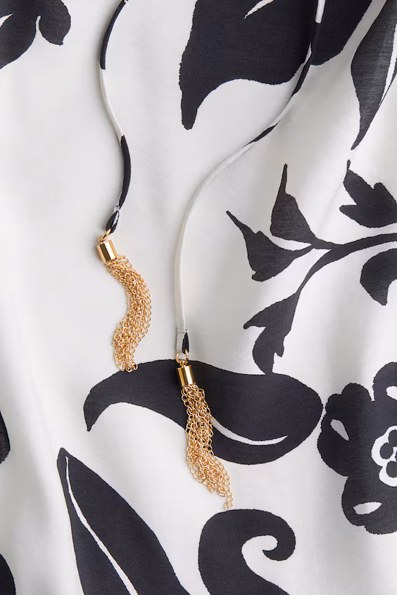 Платье с завязкой