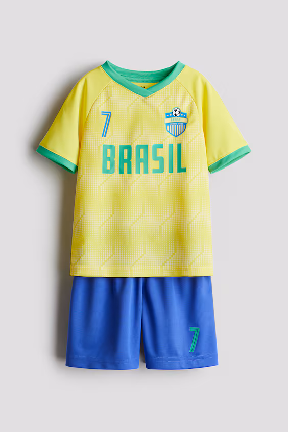 Костюм футбольный