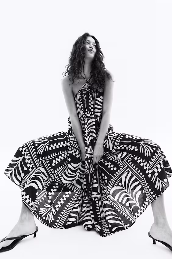 Платье с бретелями