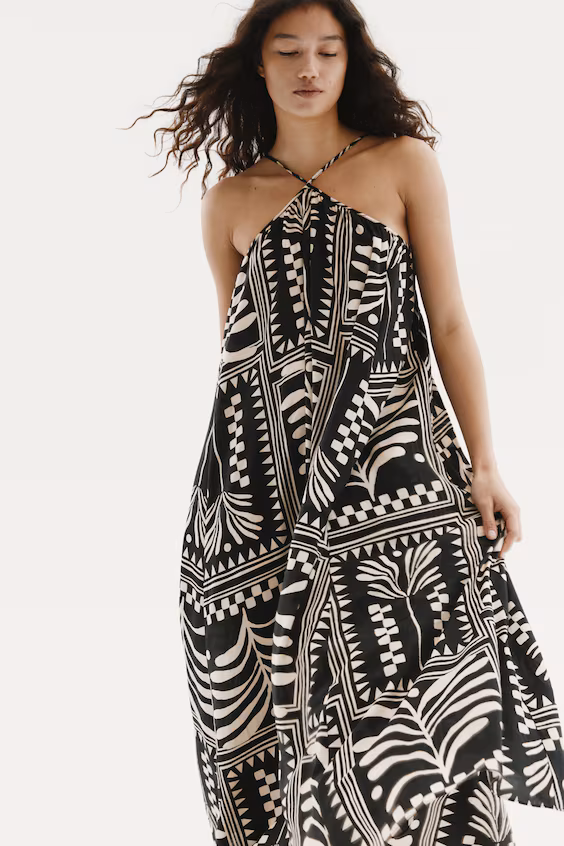 Платье с бретелями