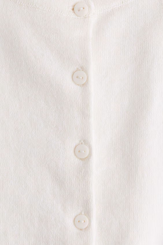 Пальто из тонкой вязаной ткани