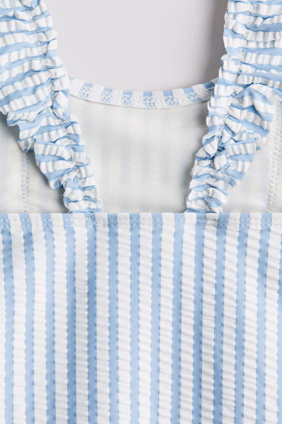 Купальник с оборками