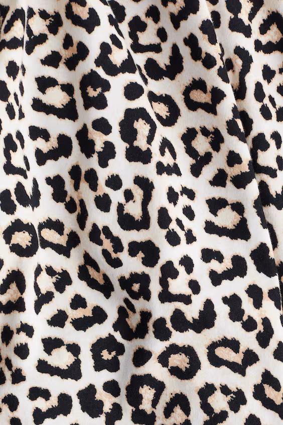 Свитер с рукавами баллон