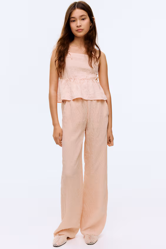 Топ с баской и бантами