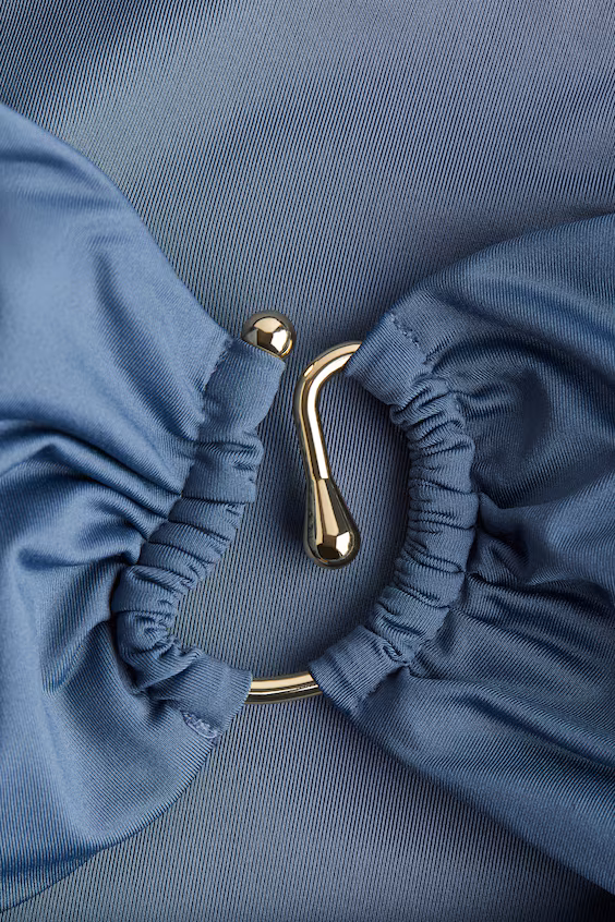 Купальник на бретелях с поролоновыми карманами