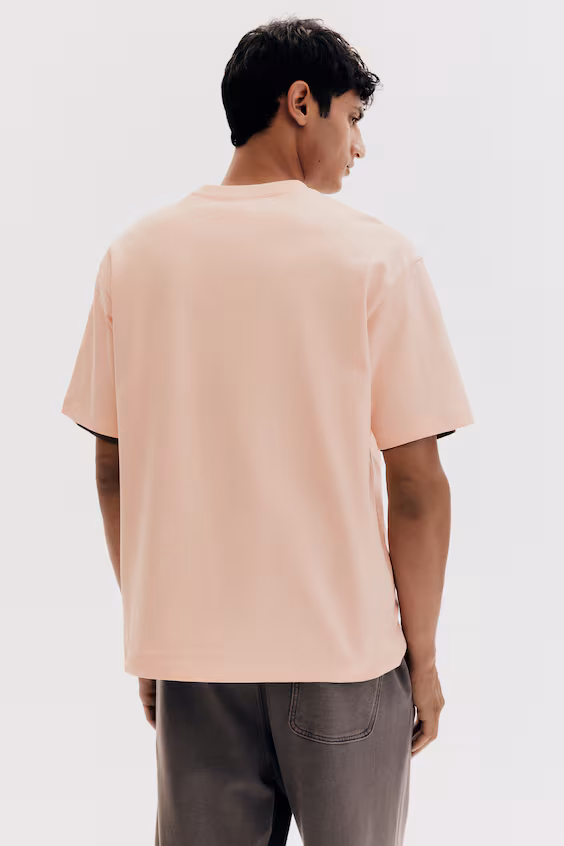 Футболка свободного кроя