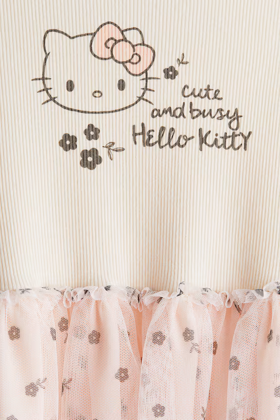 Платье с принтом и фатиновой юбкой