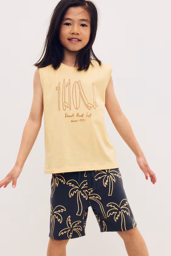 Шорты из футбольной ткани с рисунком