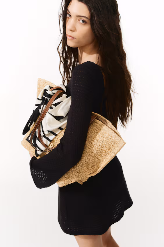 Пляжное платье с завязками на спине