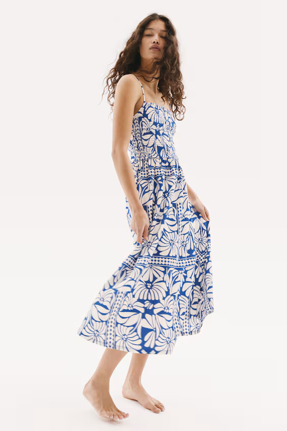 Платье с бретельками и корпусом в складку