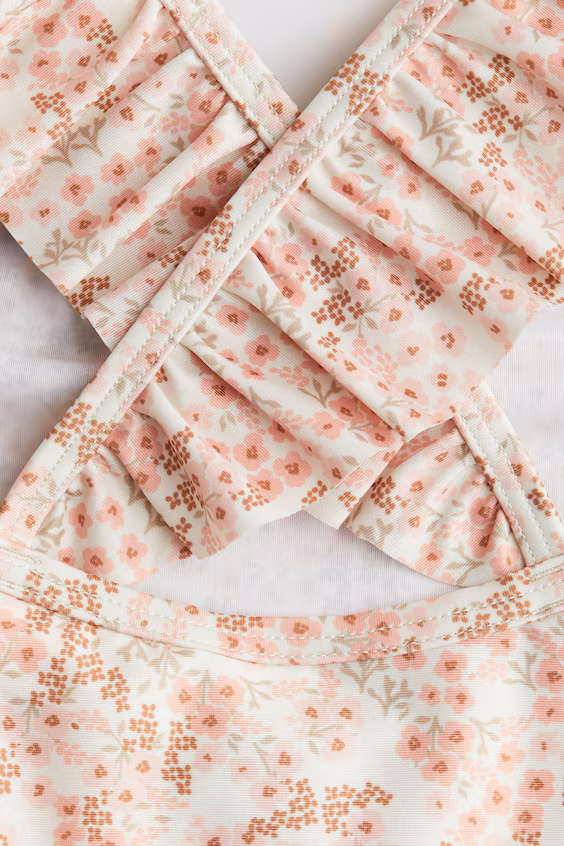 Купальник с оборками