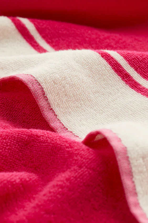 Пляжное полотенце с бахромой