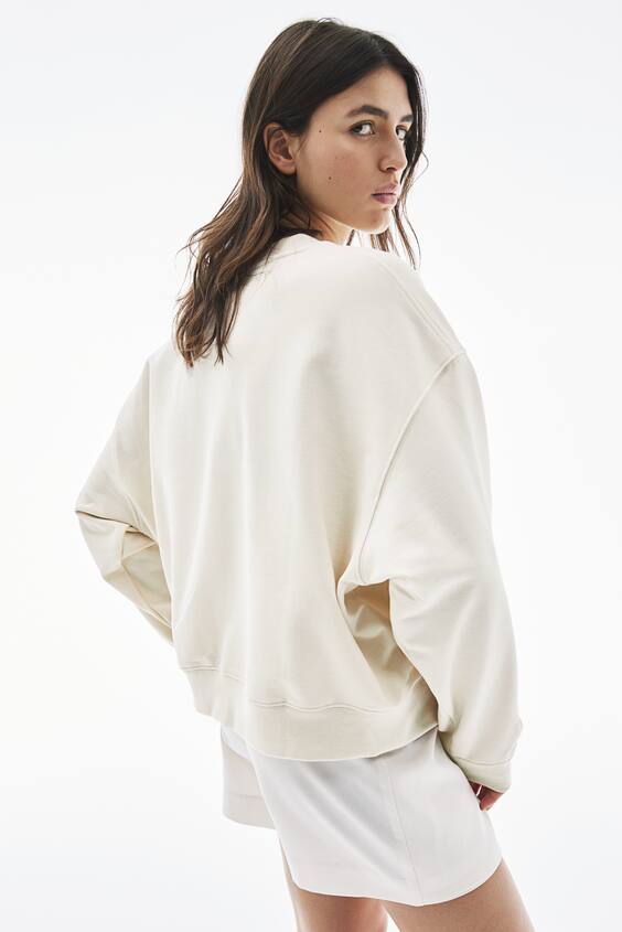 Свитшот с текстовым мотивом