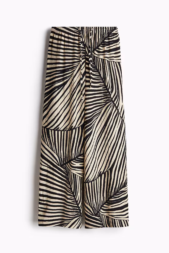 Широкие брюки на резинке