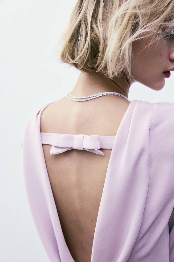 Платье с драпированным декольте