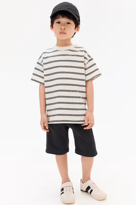 Комплект футболки и шорт