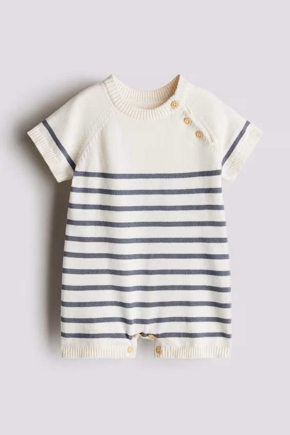 Комбинезон из тонкой вязаной ткани