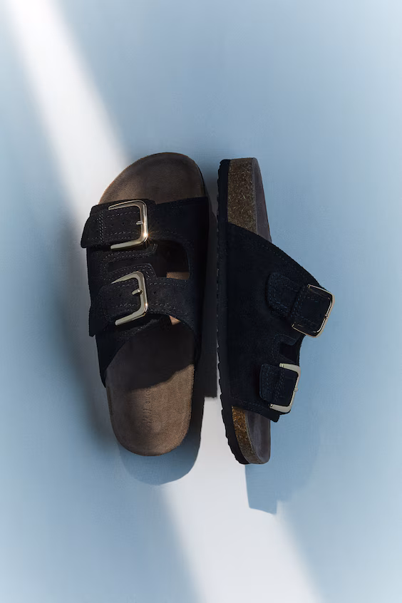 Сандалии из замши